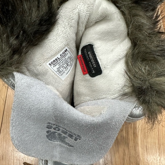 SOREL - Joan of Arctic Faux Fur Snow Boot - Silver - Womens 9.5 T8 - Picture 5 of 7